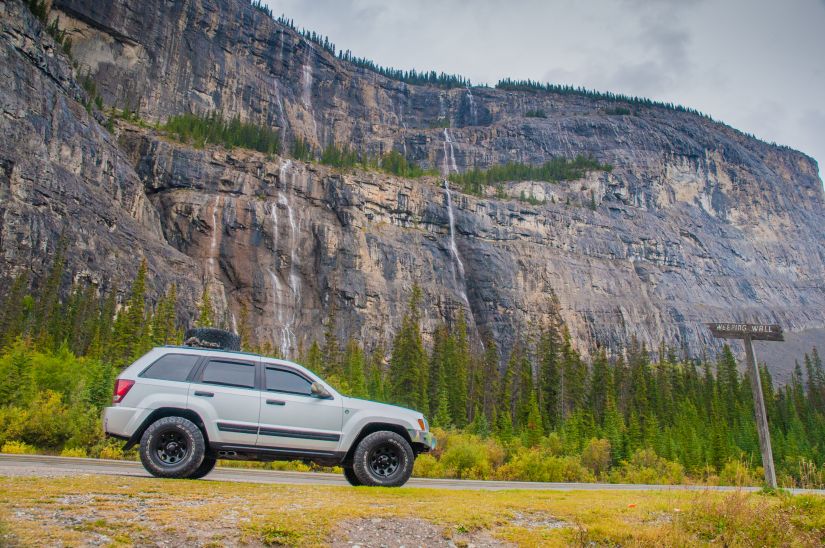 2007 Jeep Grand Cherokee WK1 Lifted in Banff beside Weeping Wall